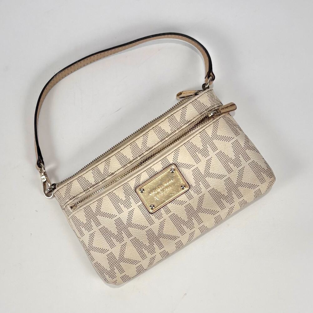 Michael Kors Jet Set Signature Wristlet Purse Vanilla MK Wallet Zip Closure